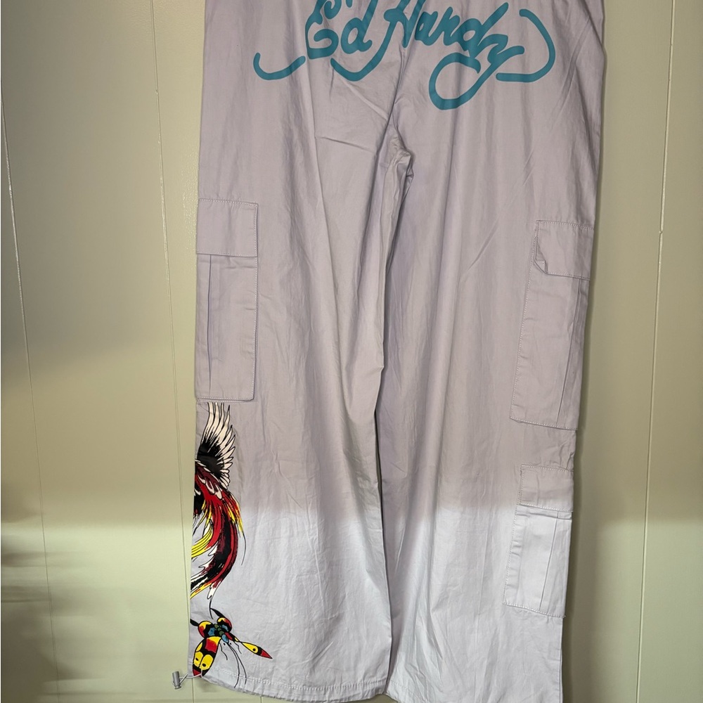 Ed Hardy Light Gray Cargo Pants with Colorful Graphic - Picture 6 of 7